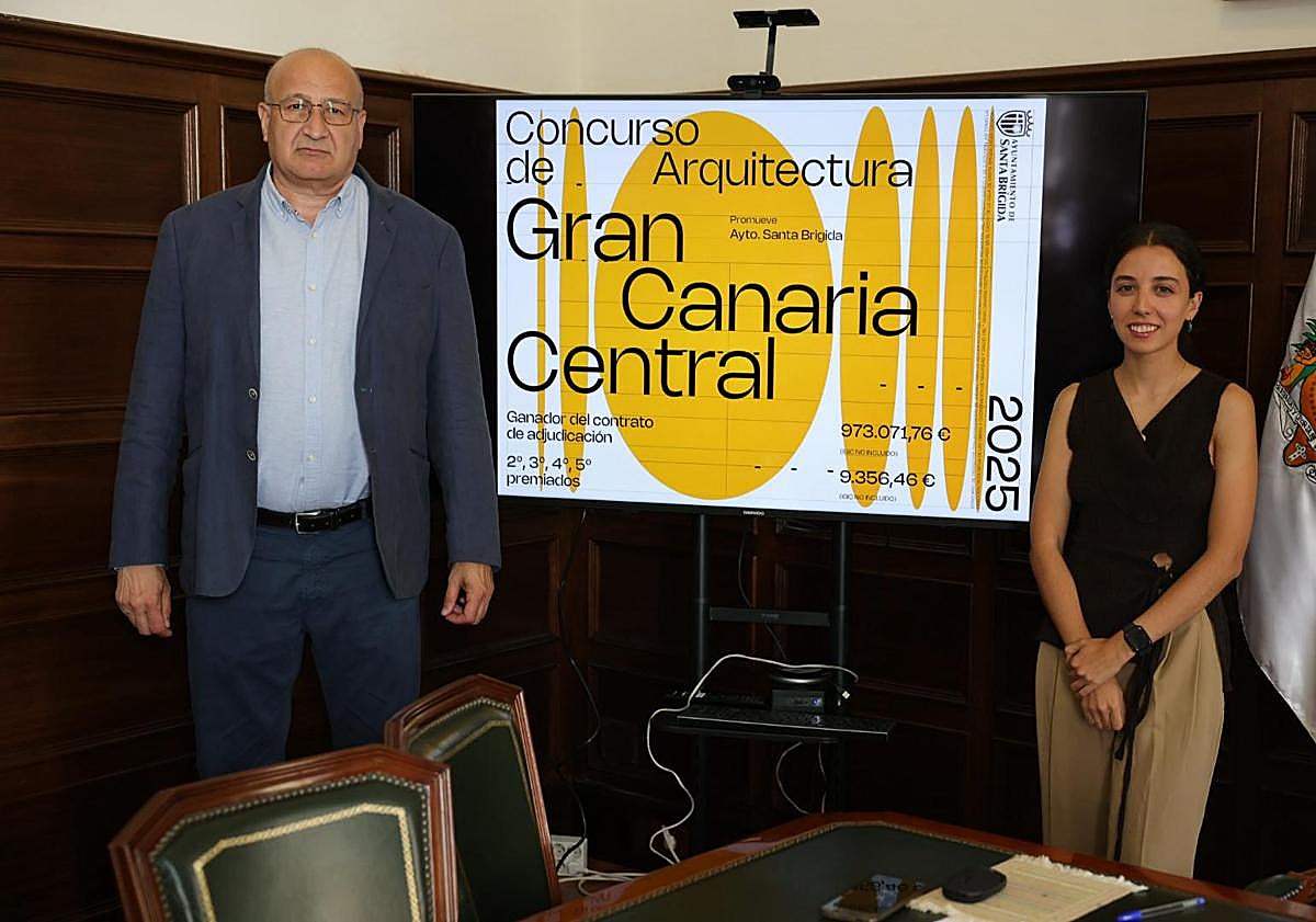 Imagen principal - José Armengol, alcalde de Santa Brígida, junto a María Lozano, concejala de Urbanismo, en la presentación de Gran Canaria Central.