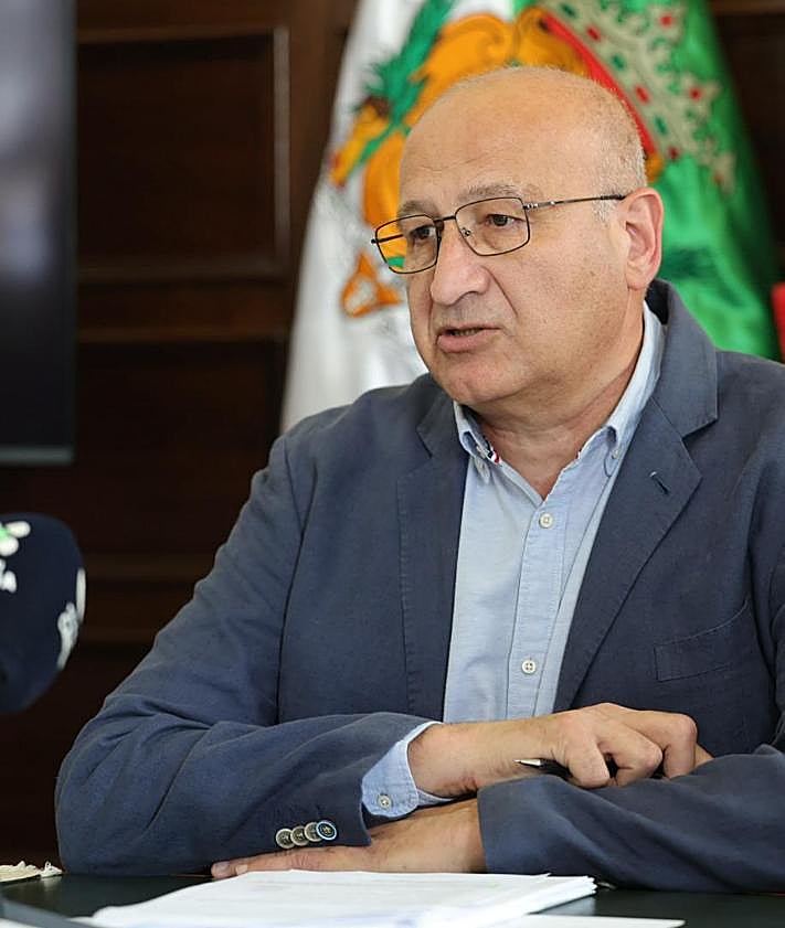 Imagen secundaria 2 - José Armengol, alcalde de Santa Brígida, junto a María Lozano, concejala de Urbanismo, en la presentación de Gran Canaria Central.