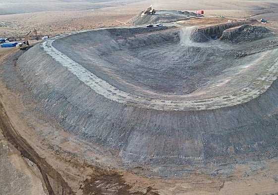 Presa de regulación en Tesejerague, incluida en la obra de modernización de regadíos en los municipios de Tuineje y Pájara.