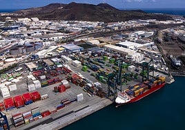Vista del Puerto y de La Isleta.