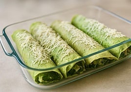 Crepes de espinacas rellenas de langostinos: la receta, ligera y saludable para una cena perfecta