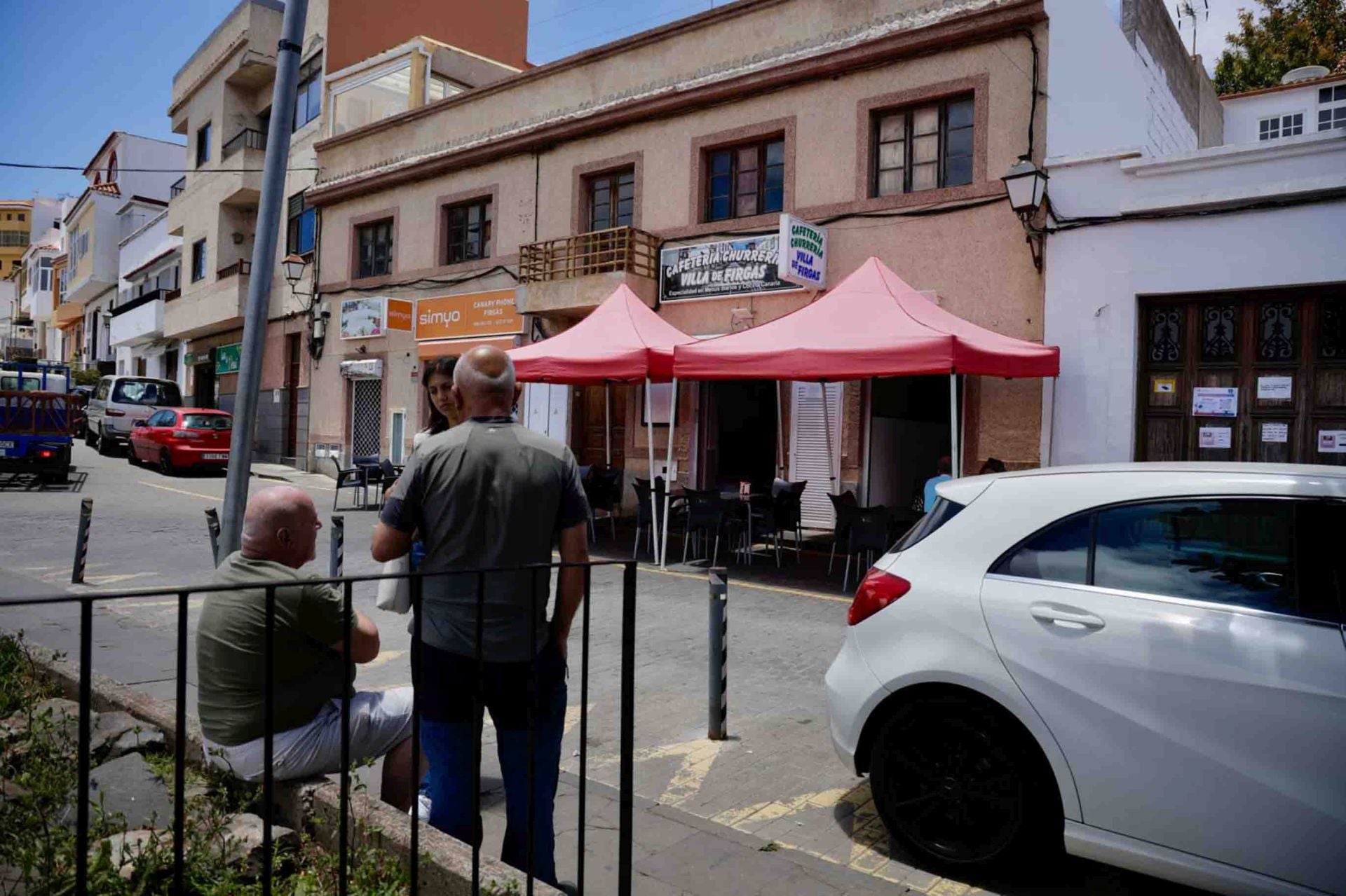 Firgas, de luto tras la muerte de un hombre apuñalado por su nieta