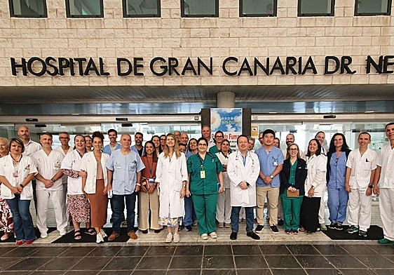 Foto de familia de los participantes en un curso de formación.