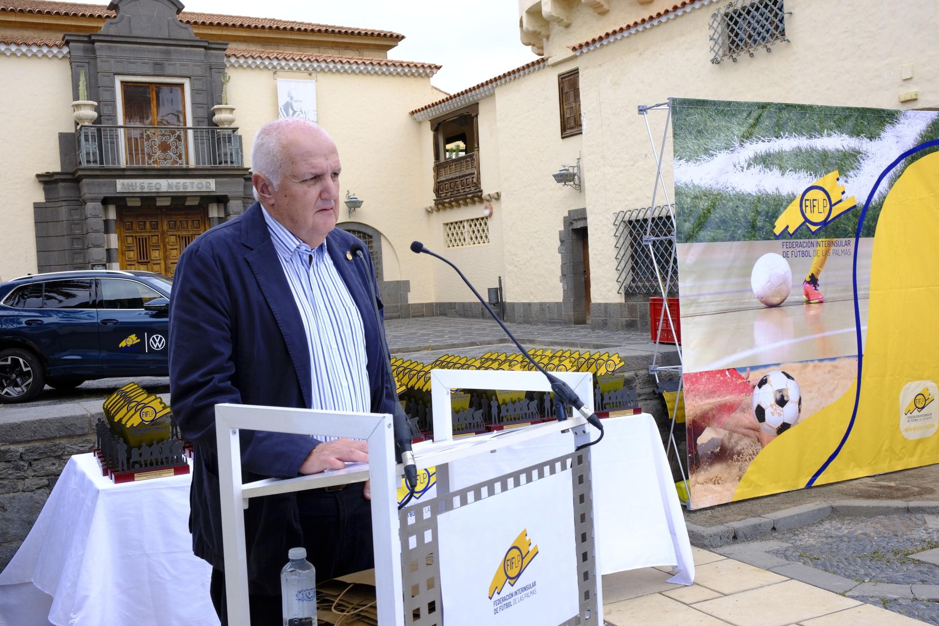 El Día del Entrenador de la FIFLP, con un padrino de lujo