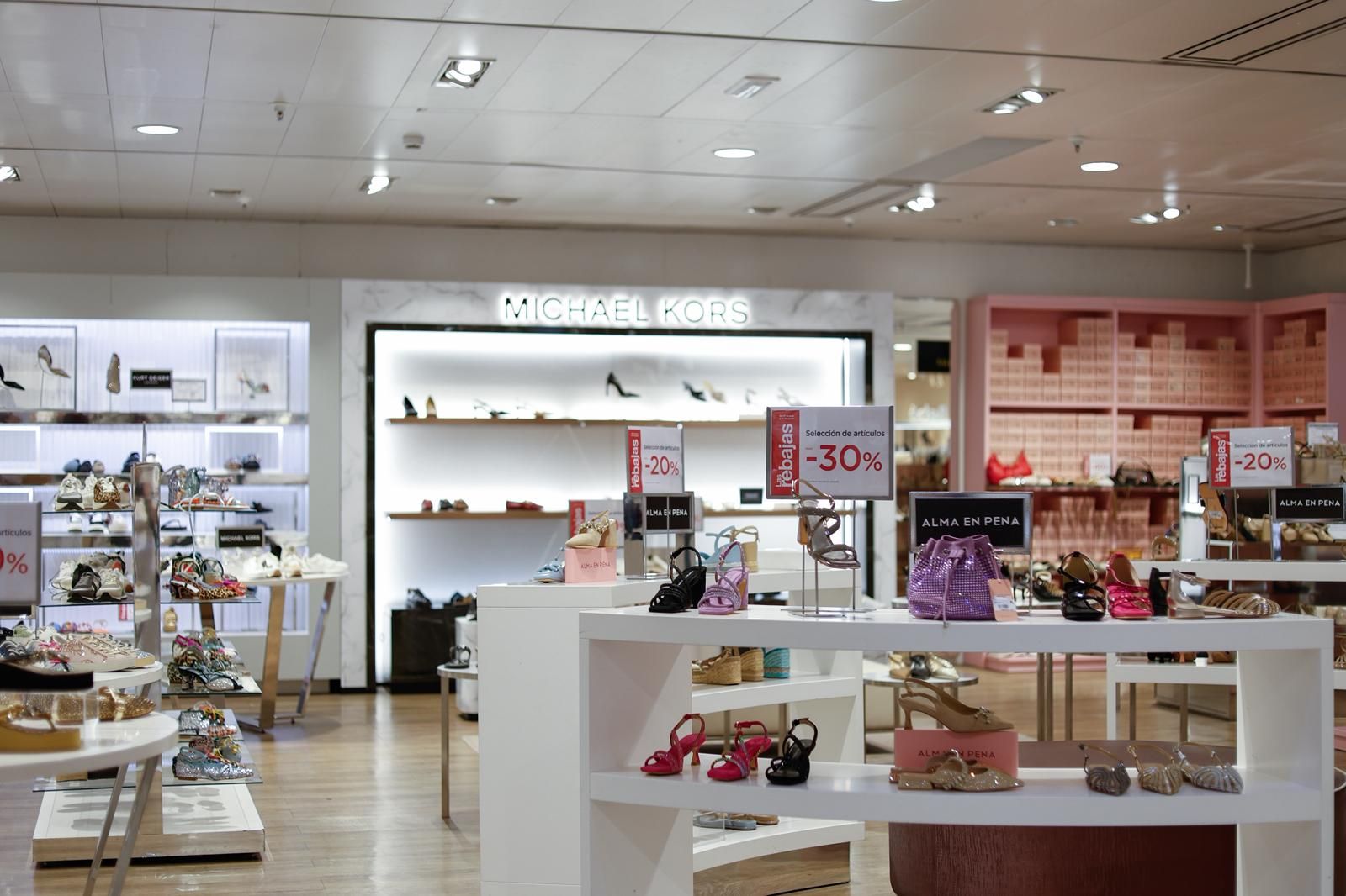 Así arrancan las rebajas de verano en Canarias