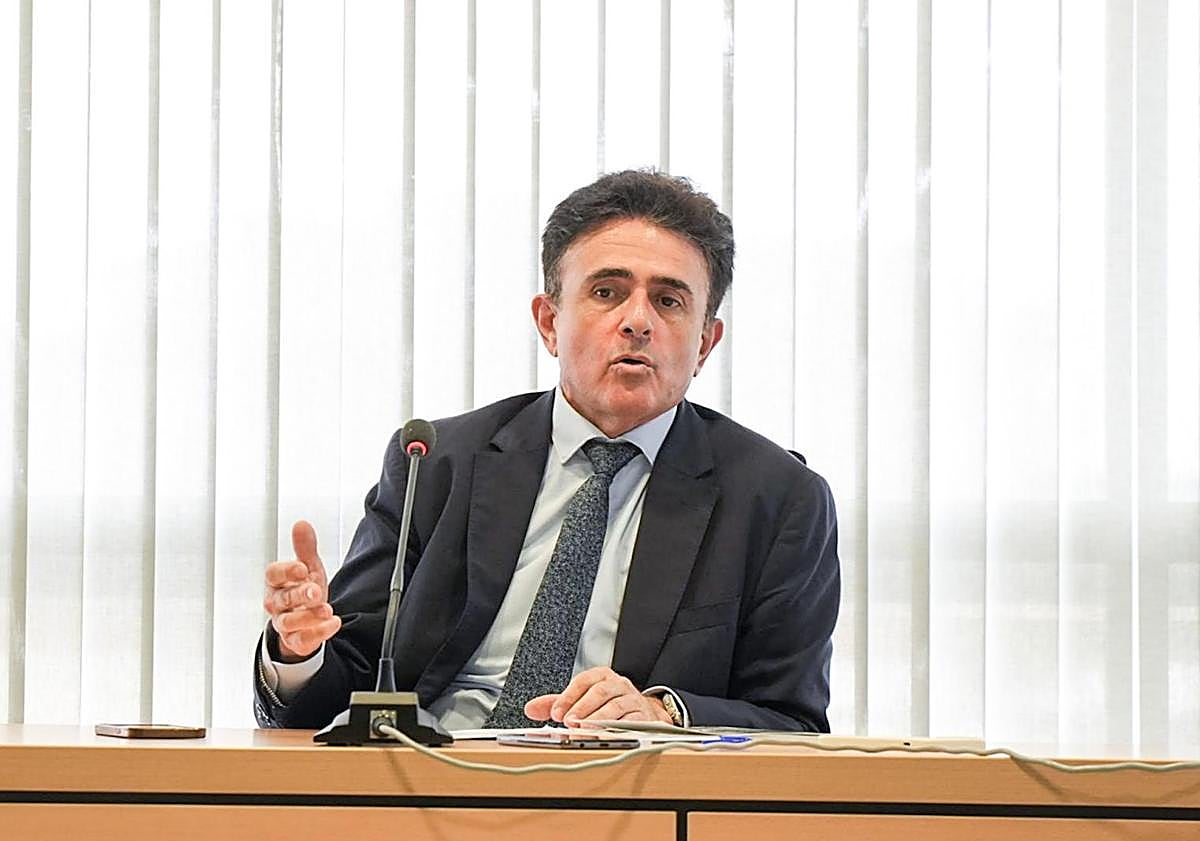 Imagen principal - Lorenzo advierte que la Justicia está desbordada y necesita una «mayor capacidad de resolución»