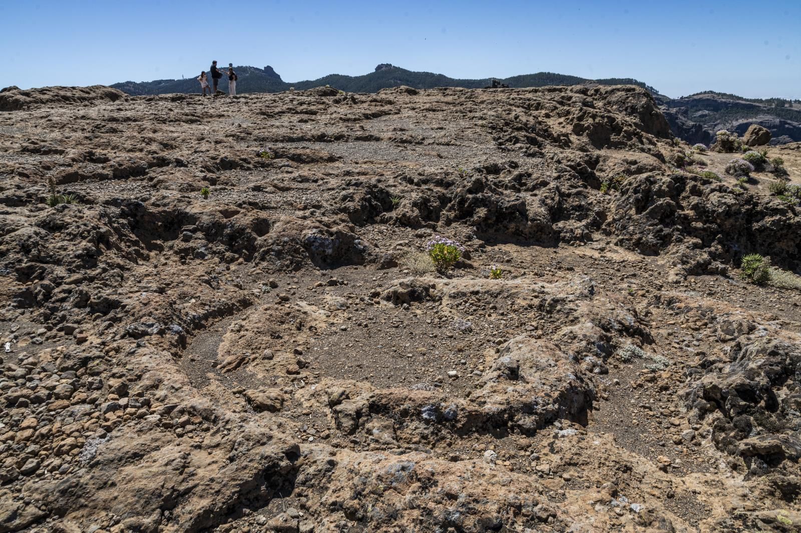 Estructura en arco identificada por Abel Galindo en El Tablón.