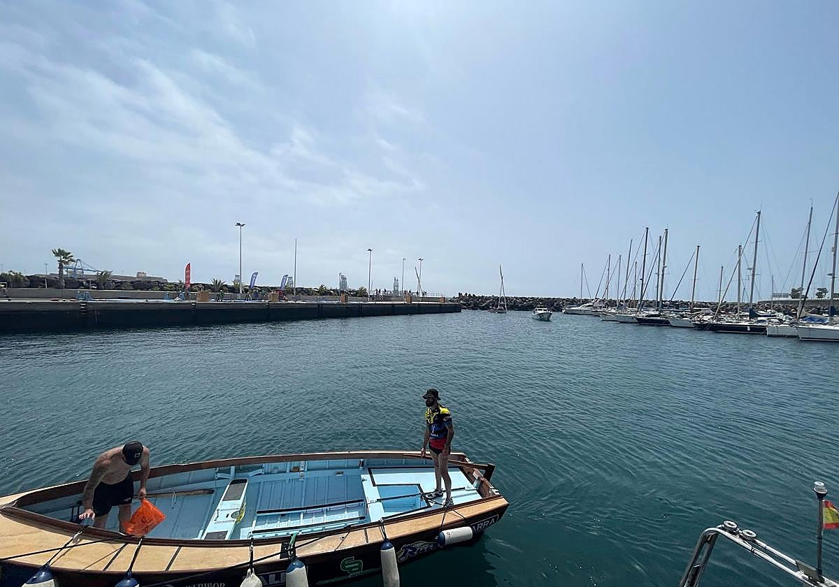 Regata aplazada por el viento en la capital grancanaria.
