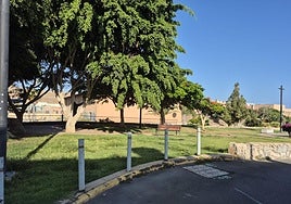 Vista de parte de la plaza o parque donde se levantará el futuro velatorio.