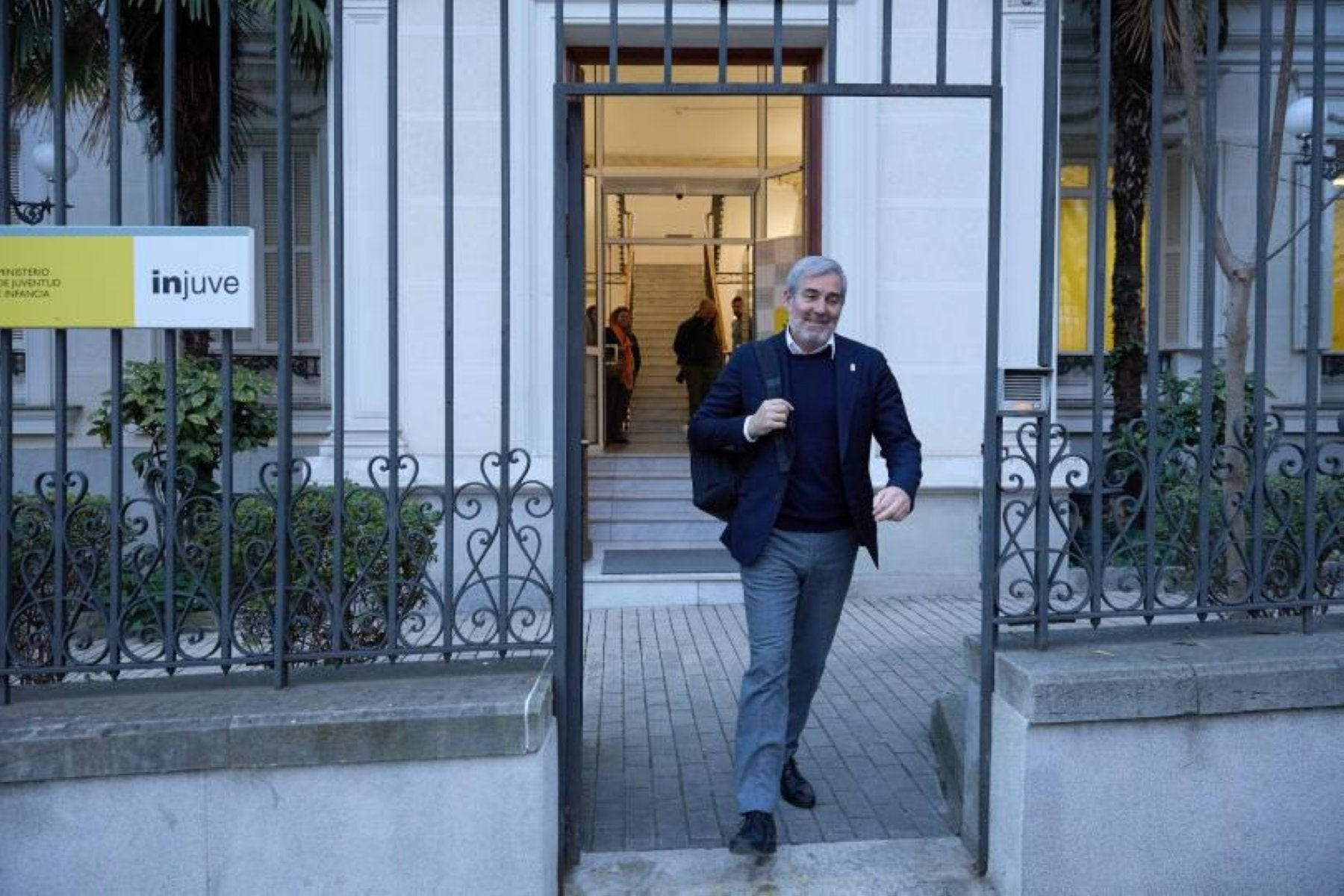 Imagen de archivo de Fernando Clavijo, presidente de Canarias, fotografiado saliendo de una reunión en el Ministerio de Infancia en Madrid.