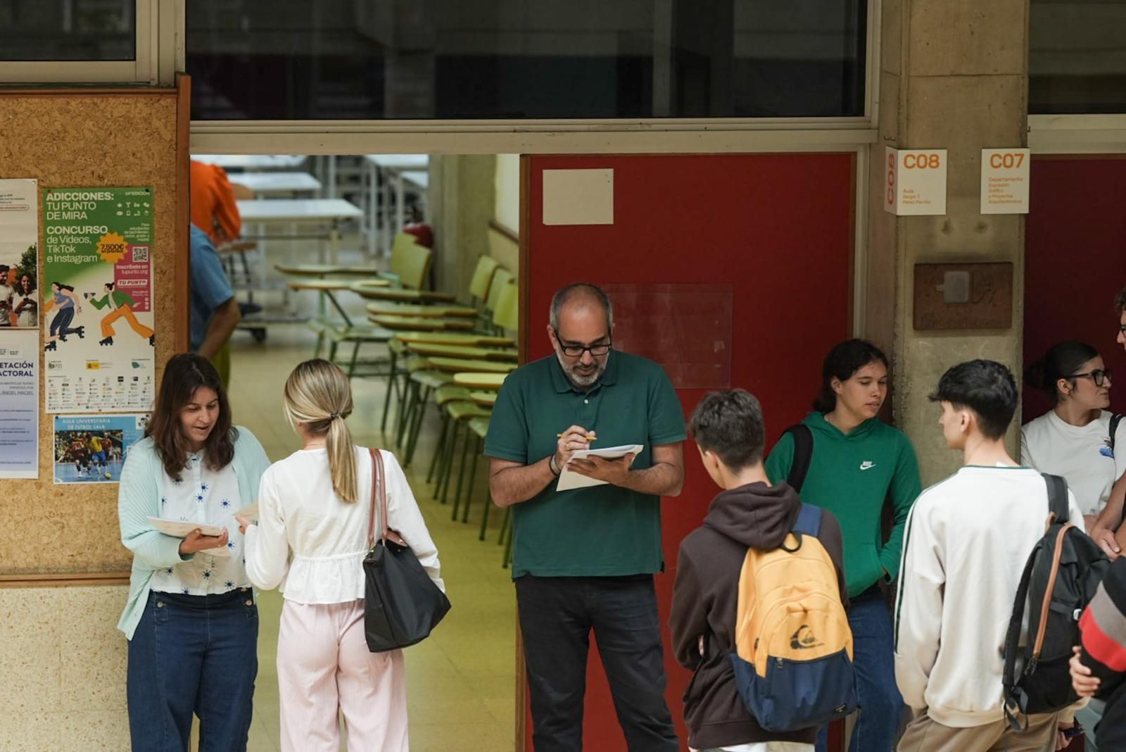 La PAU extraordinaria da comienzo en Canarias: así se vivió la jornada en imágenes