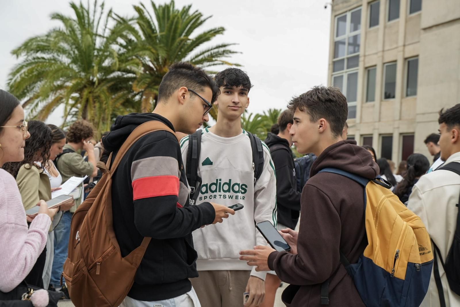 La PAU extraordinaria da comienzo en Canarias: así se vivió la jornada en imágenes