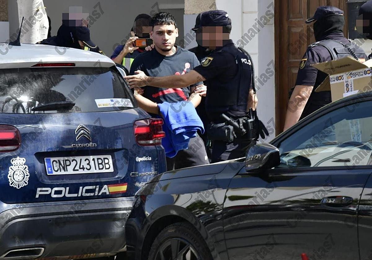 Ezequiel S.M., amigo del hacker, y que fue detenido en Arinaga.