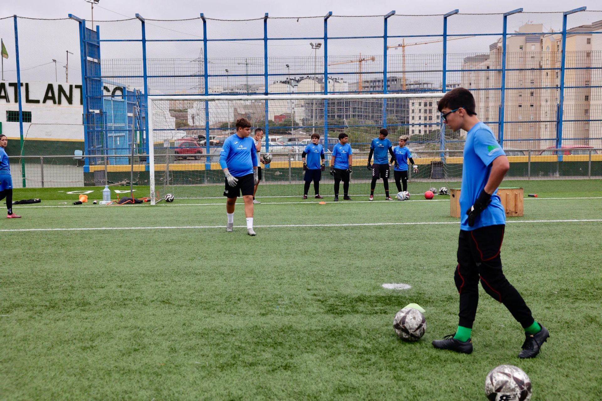 Así se entrena en el campus &#039;Más que Porteros&#039; con Javi Ortega