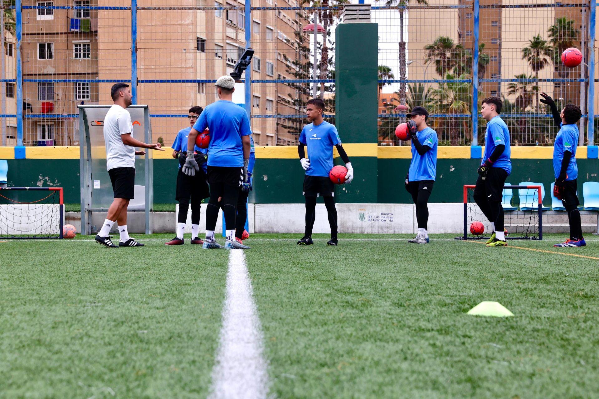 Así se entrena en el campus &#039;Más que Porteros&#039; con Javi Ortega