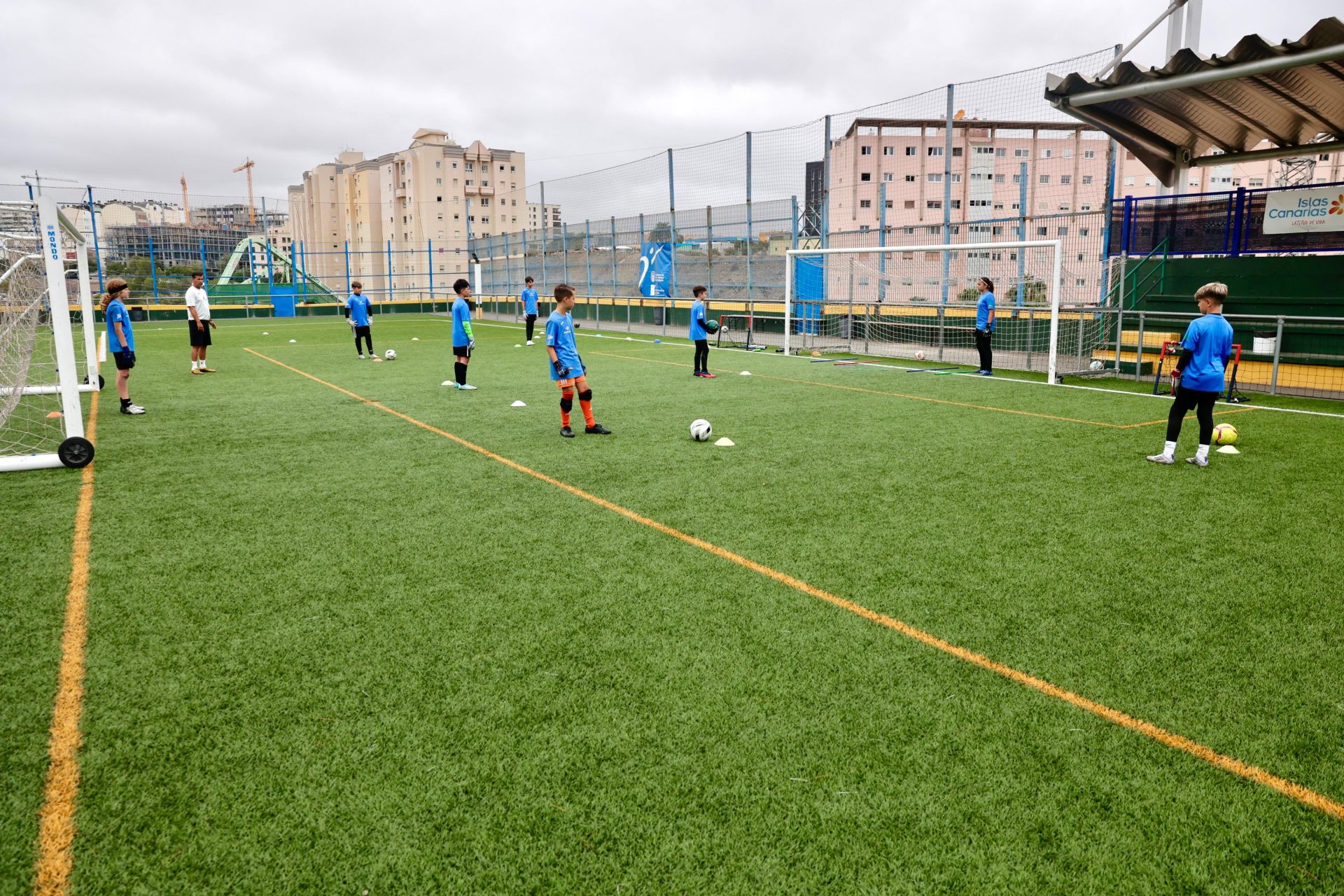 Así se entrena en el campus &#039;Más que Porteros&#039; con Javi Ortega
