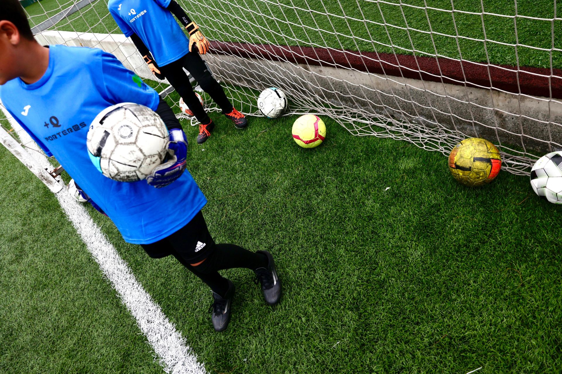 Así se entrena en el campus &#039;Más que Porteros&#039; con Javi Ortega