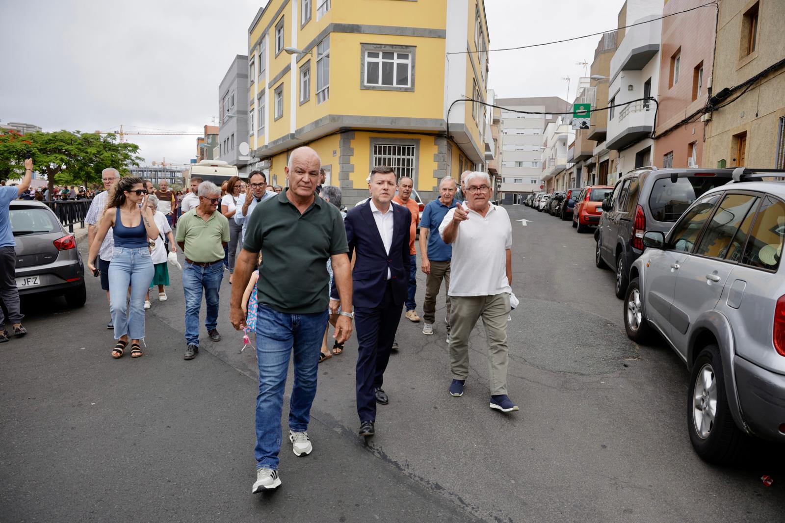 La visita de Teodoro Sosa al barrio de Las Torres, en imágenes