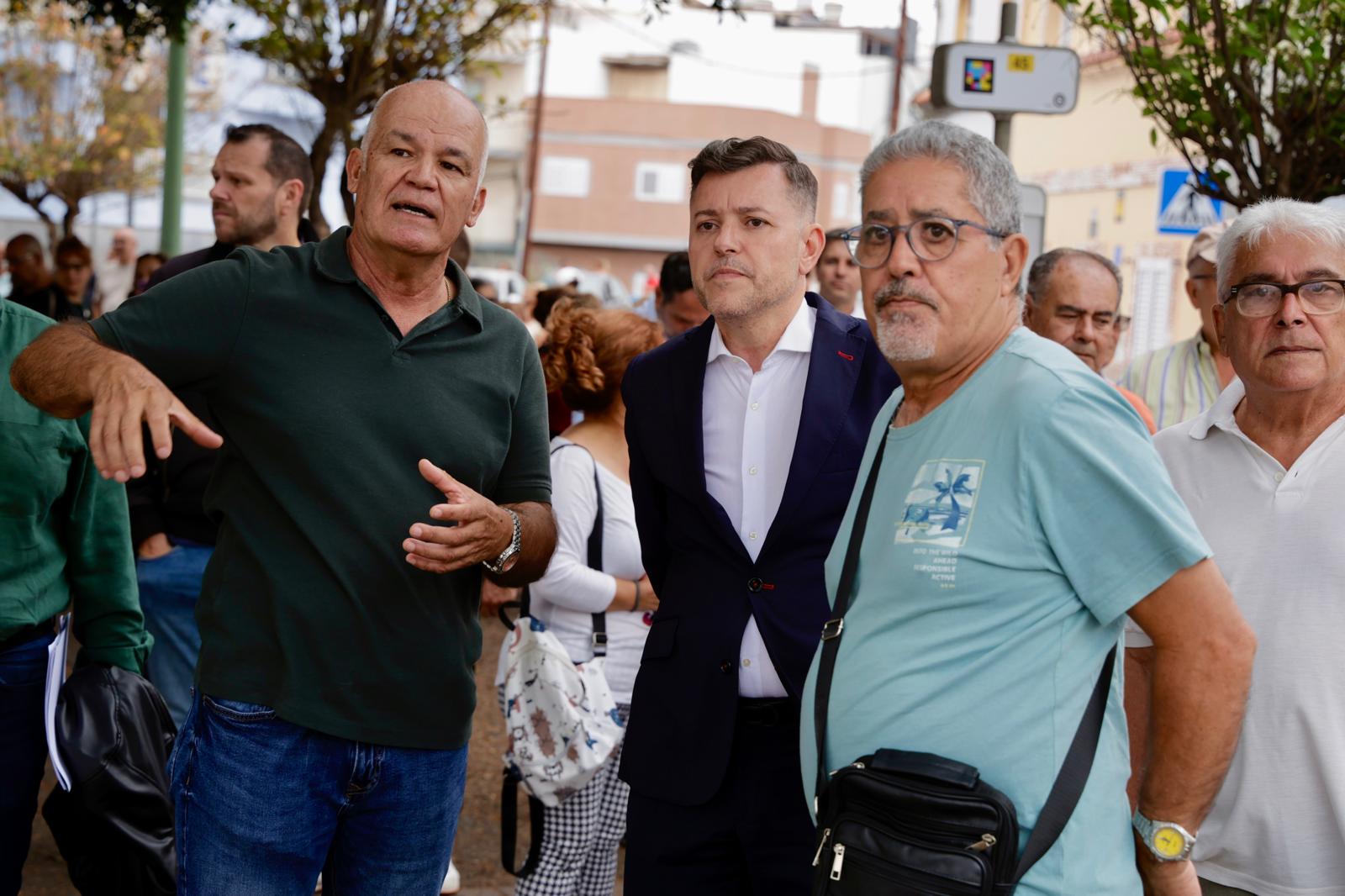 La visita de Teodoro Sosa al barrio de Las Torres, en imágenes