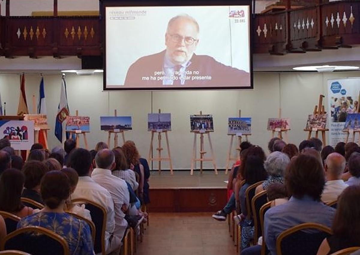 Imagen secundaria 1 - El Liceo Francés Internacional de Tenerife celebra su 25.º aniversario con una mirada trilingüe al futuro