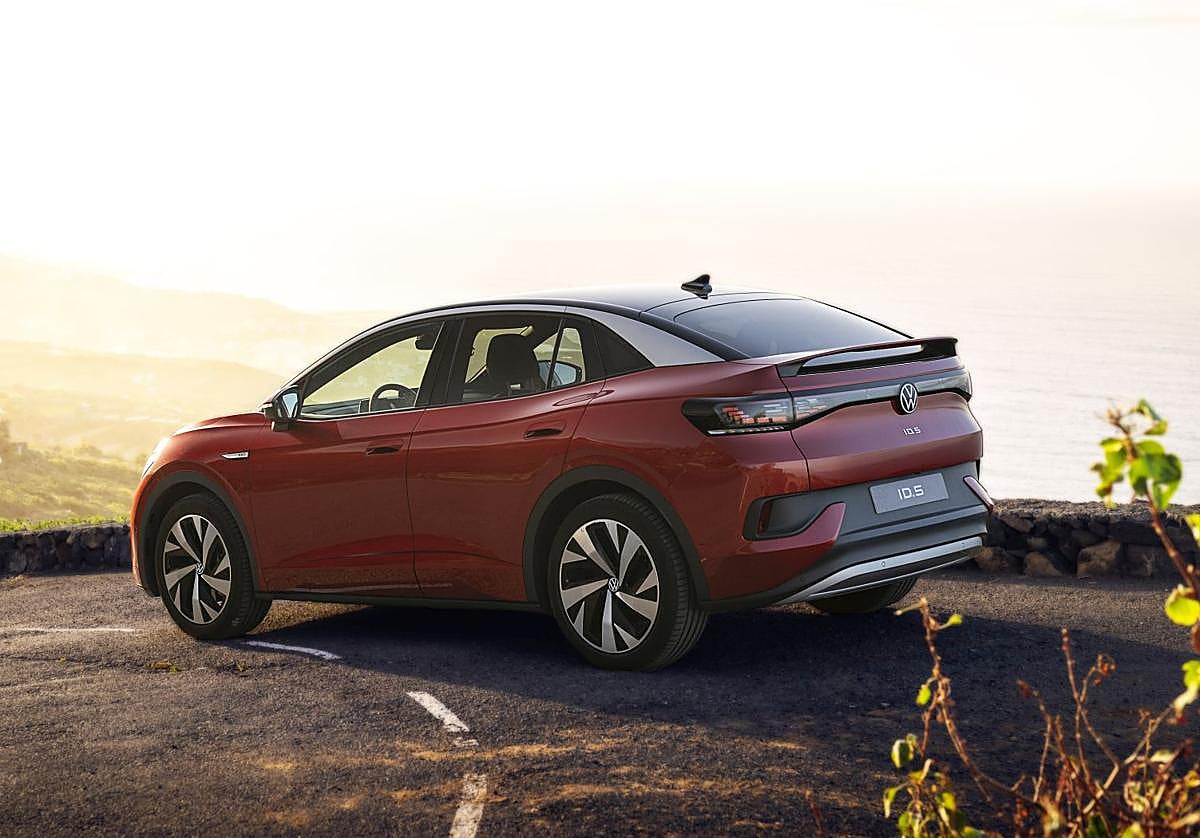 Imagen principal - Volkswagen cierra el primer semestre de 2025 como líder del mercado en Canarias