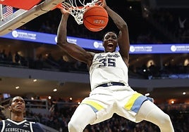 Kur Kuath revienta el aro.