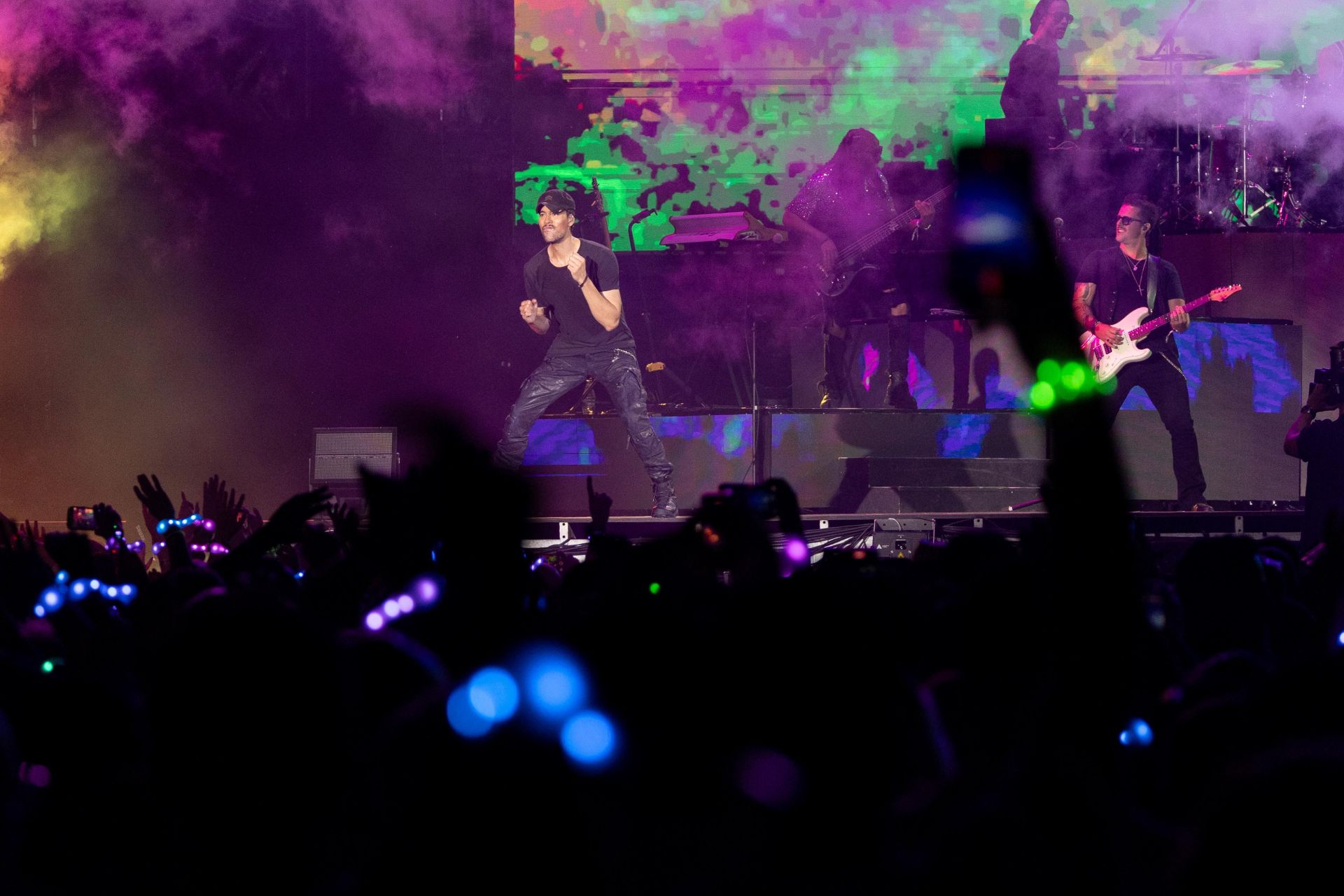 El Granca Live Fest vibra en su cierre con Emilia Mernes y Enrique Iglesias