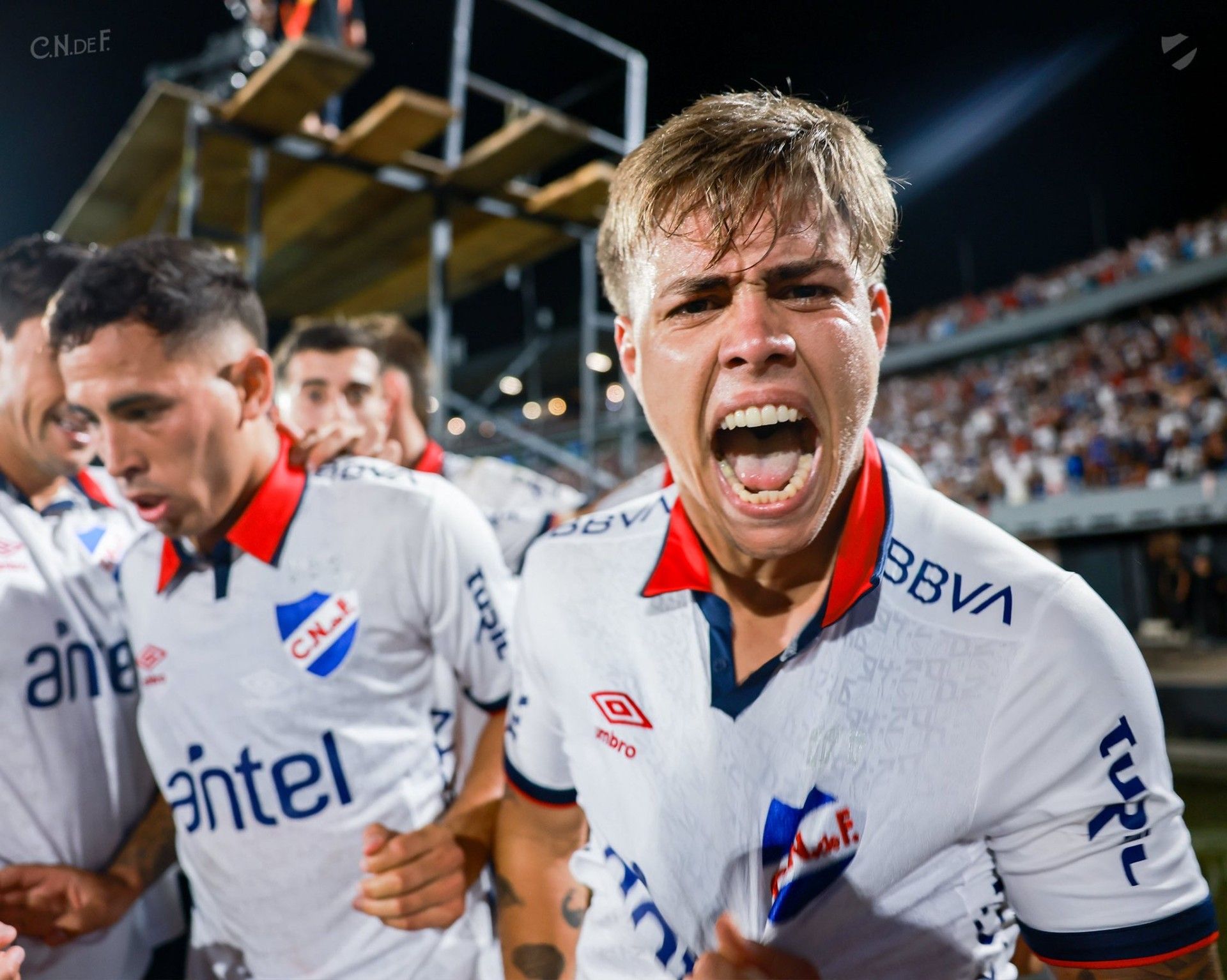 Jeremía Recoba celebra un gol de Nacional.