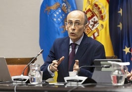 El catedrático Víctor Manuel Sánchez Blázquez, este lunes en la comisión parlamentaria del REF.