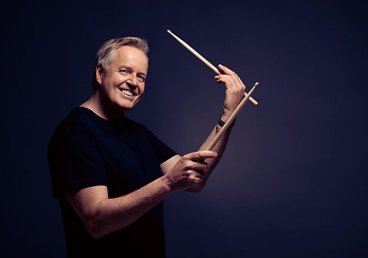 El legendario baterista alemán Wolfgang Haffner celebra su 60 cumpleaños con un concierto junto a su trío, en El Rincón del Jazz.