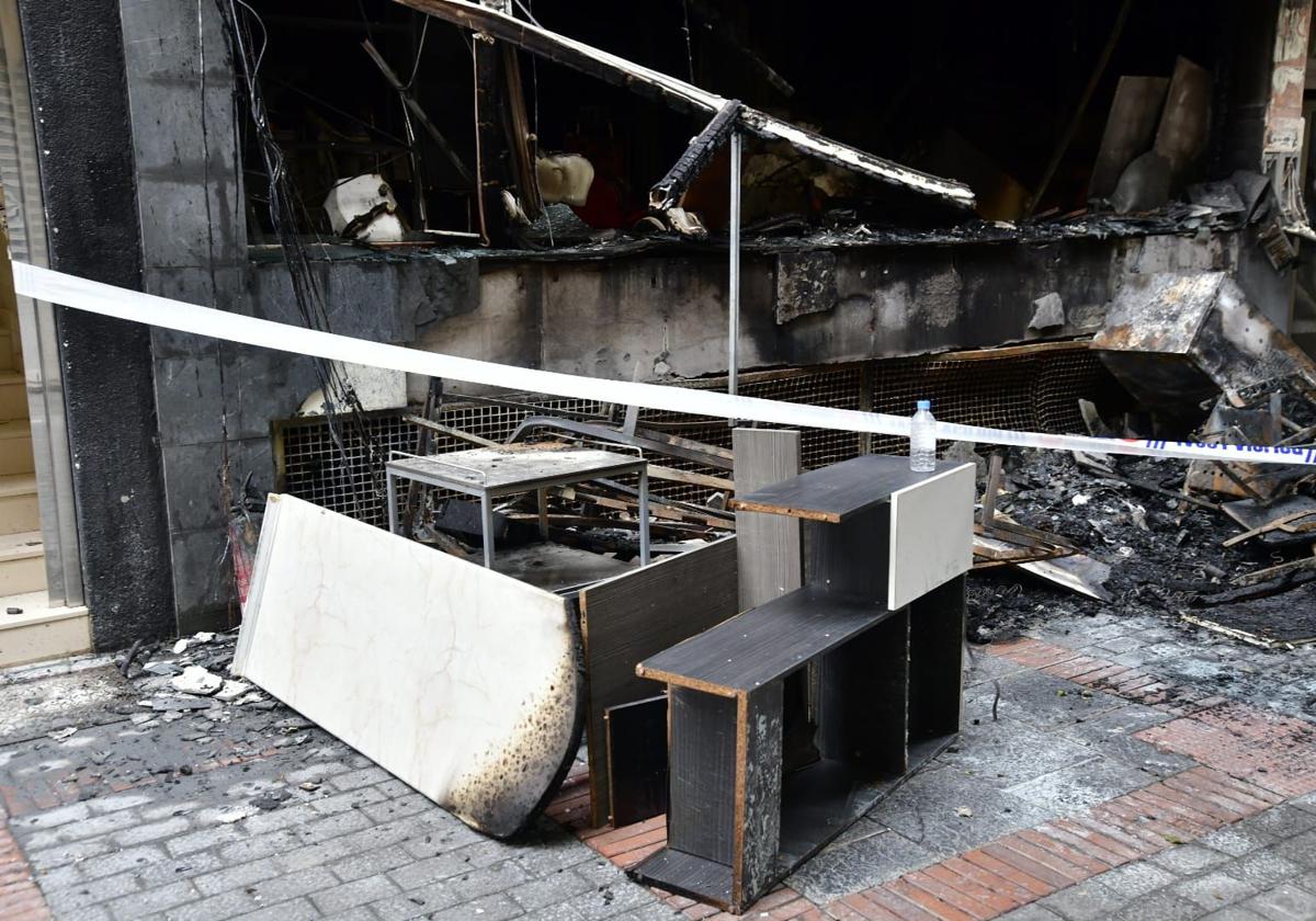 Un incendio en un edificio de seis plantas deja doce heridos en Las Palmas de Gran Canaria