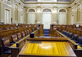 Cinco emergencias y una huelga marcan una legislatura con desafíos aún sin resolver