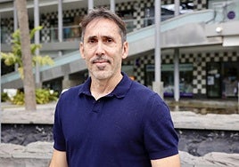 Willy Villar, en Las Ramblas antes de la entrevista.