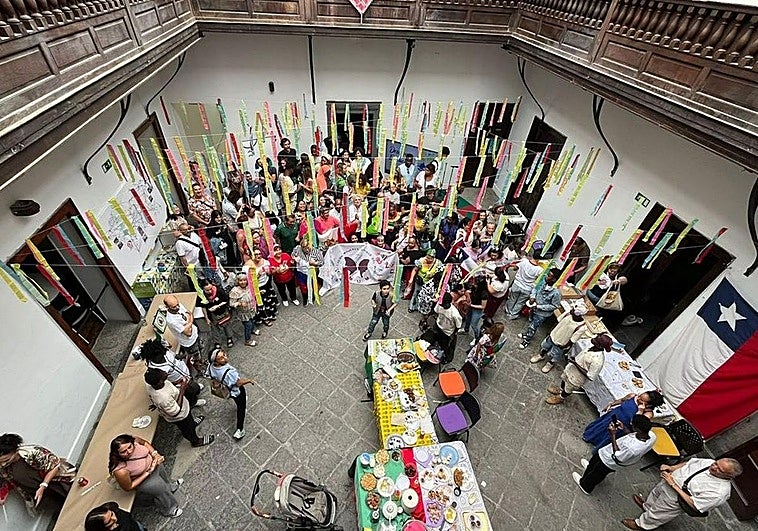 Tercera edición del Desayuno-Encuentro de Comunidades Nacionales e Inmigrantes de Gran Canaria.