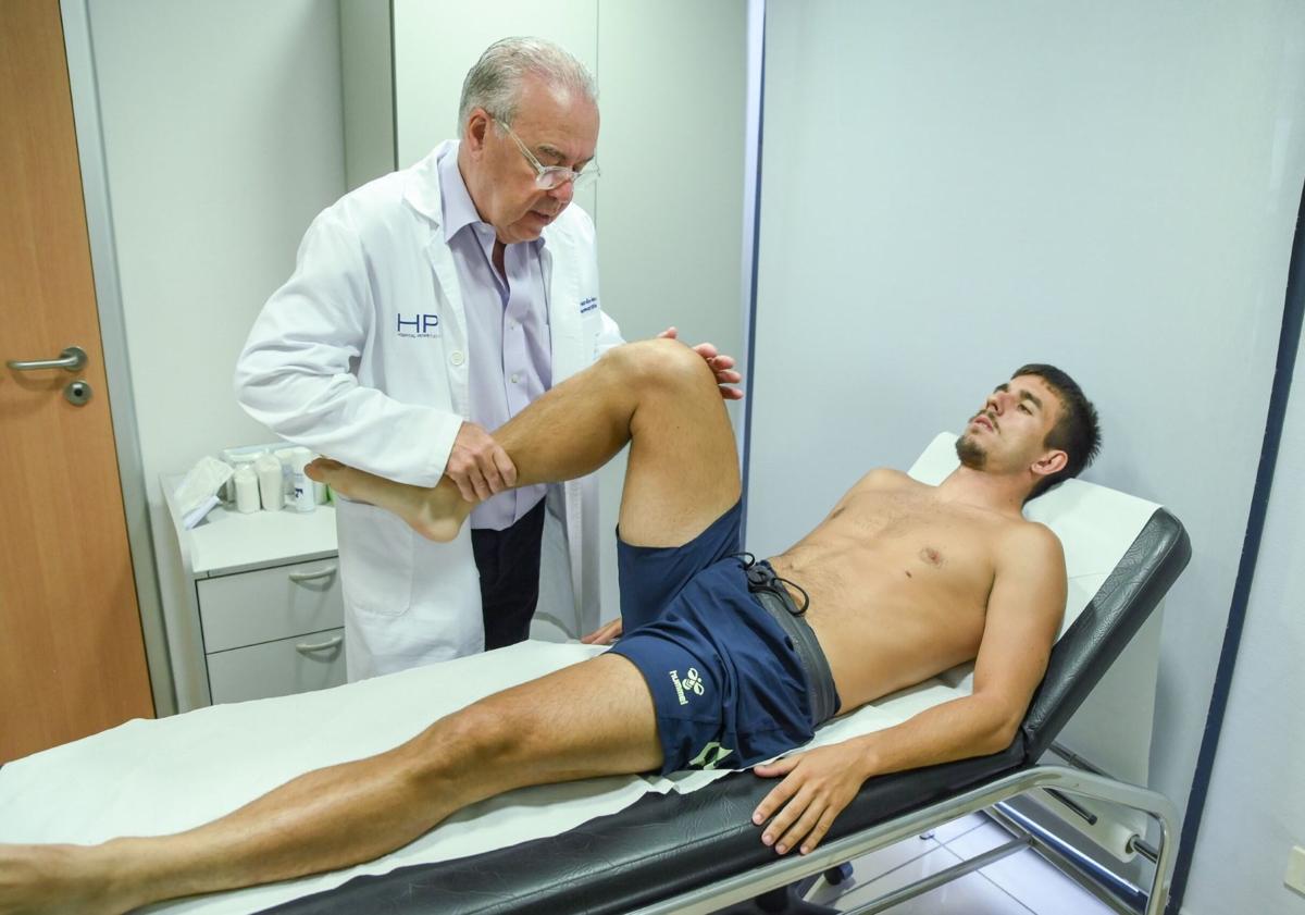 Imagen principal - Hospital Perpetuo Socorro y UD Las Palmas, un equipo que va a por todas