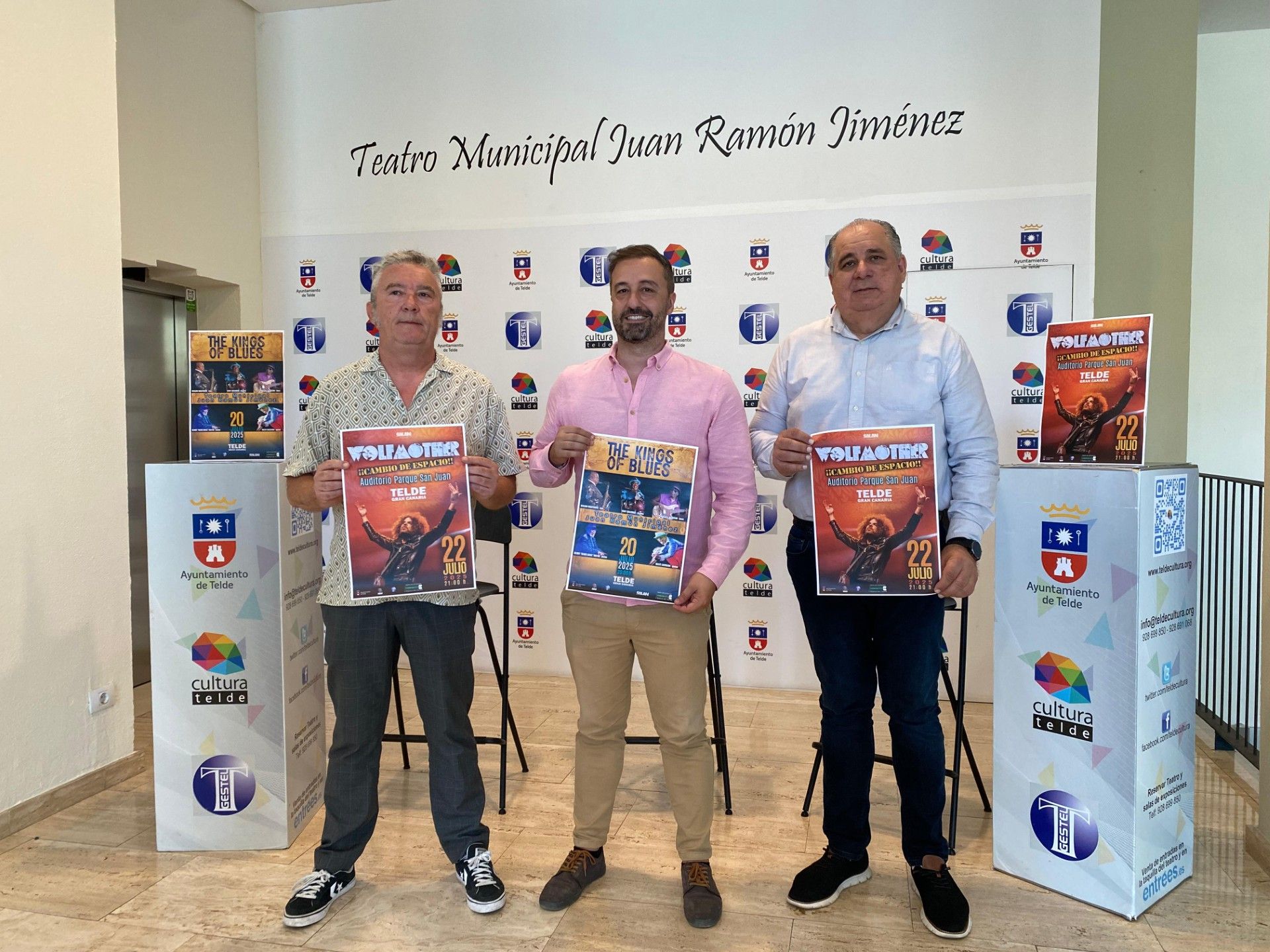 Juan Salán, el alcalde Juan Antonio Peña y el concejal Juan Martel.