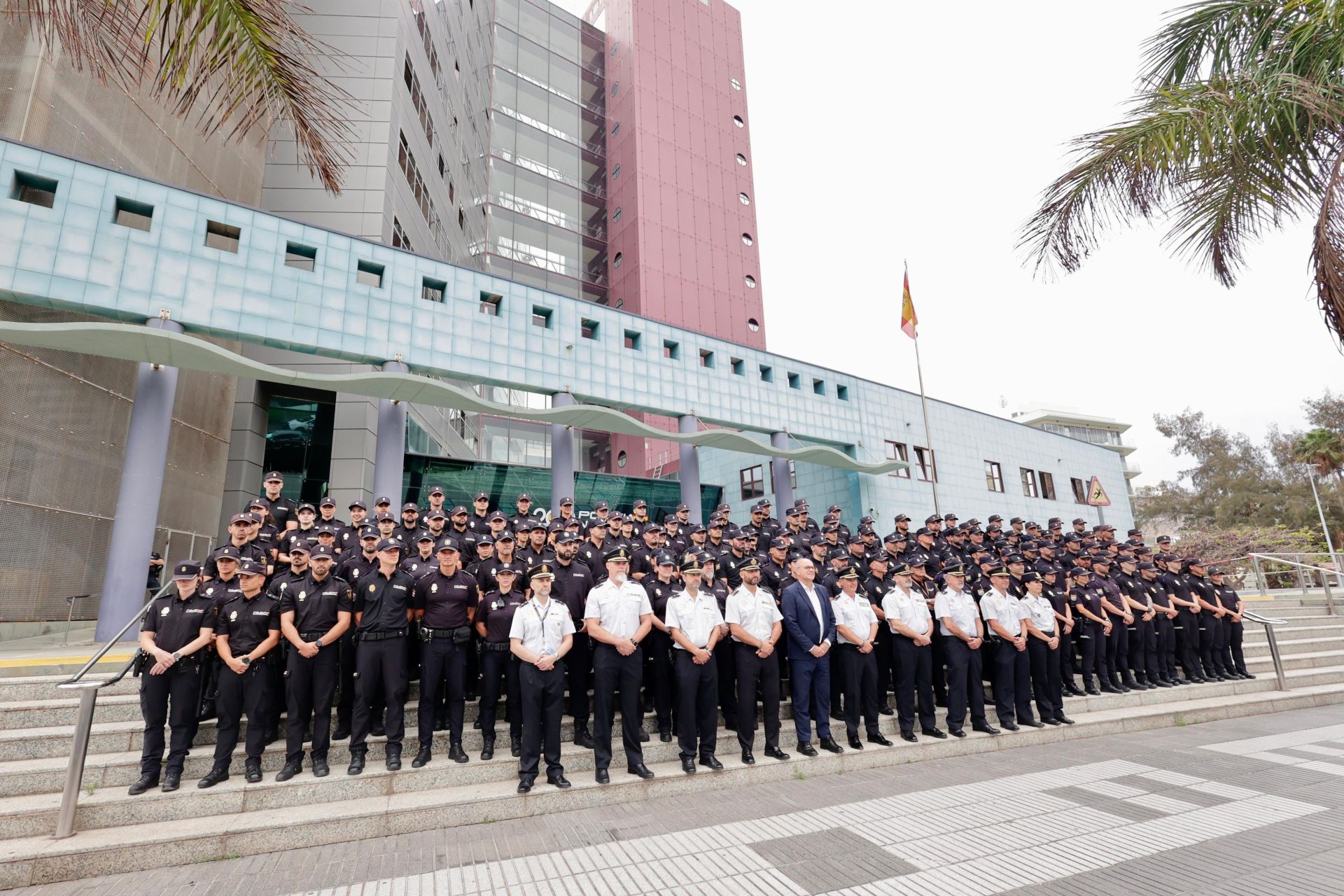 201 agentes de la Policía Nacional en prácticas para reforzar la seguridad en verano en Canarias