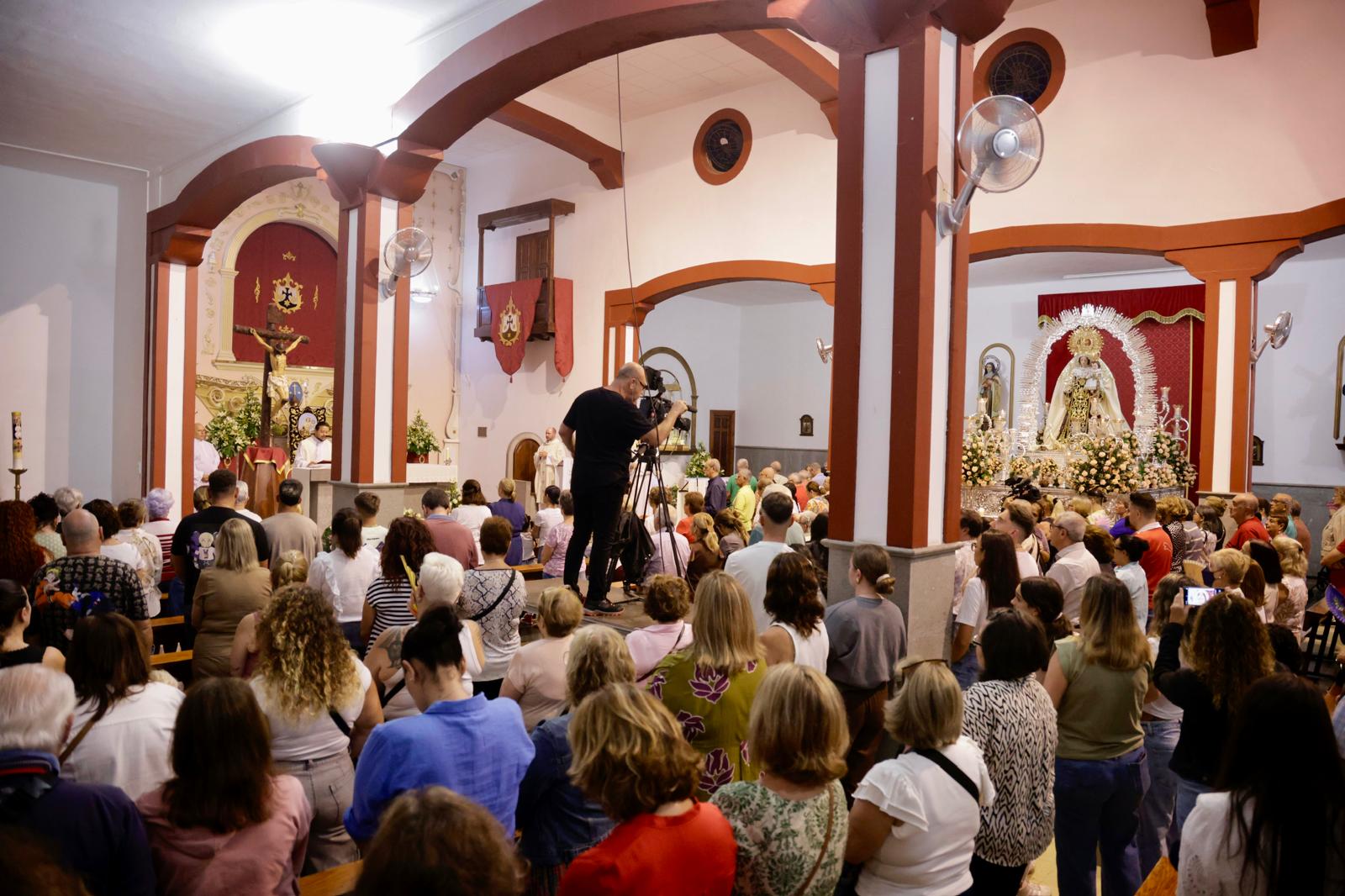 La Isleta se rinde con fervor y devoción a su Virgen del Carmen