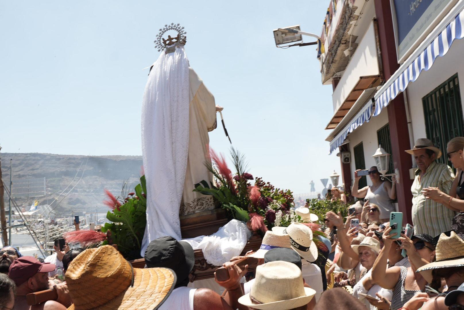 Encuentro de las dos Carmen