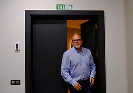 José Eduardo Ramírez antes de la rueda de prensa de este lunes en la que anunció su marcha de NC.