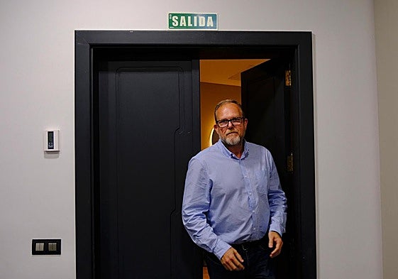 José Eduardo Ramírez antes de la rueda de prensa de este lunes en la que anunció su marcha de NC.
