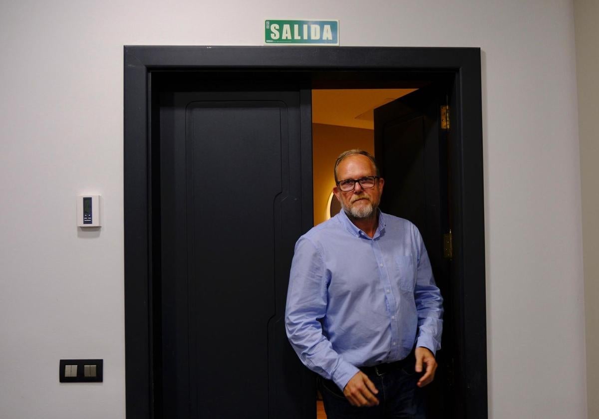José Eduardo Ramírez antes de la rueda de prensa de este lunes en la que anunció su marcha de NC.