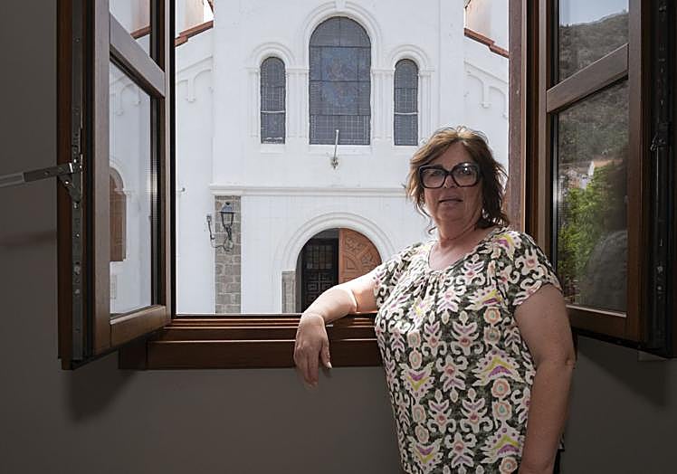 Fina Suárez, cronista oficial de Tejeda, presidenta de AIDER Gran Canaria y propietaria del Hotel Rural Fonda de la Tea.