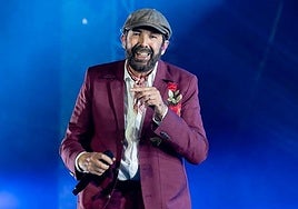 El cantante Juan Luis Guerra durante un concierto.