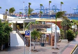 Imagen del Centro Comercial Sotavento, ubicado en el Muelle Deportivo.