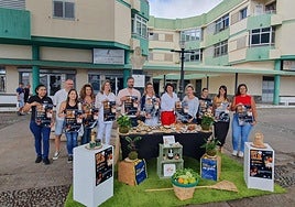 La plaza Doña Rafaela acogió la presentación de 'Noches que saben a Telde'.