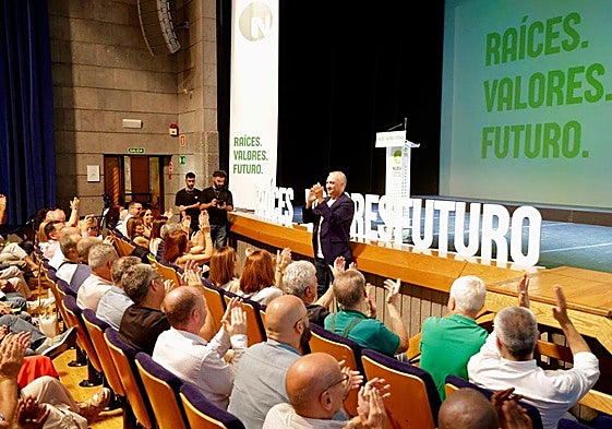 Luis Campos, tras la votación en el Congreso de Nueva Canarias.