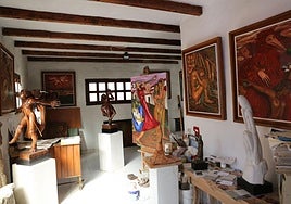 Estudio del artista Montull habilitado en su casa de Fataga.