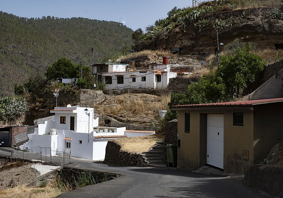 Algunas viviendas de la zona de Lugarejos.