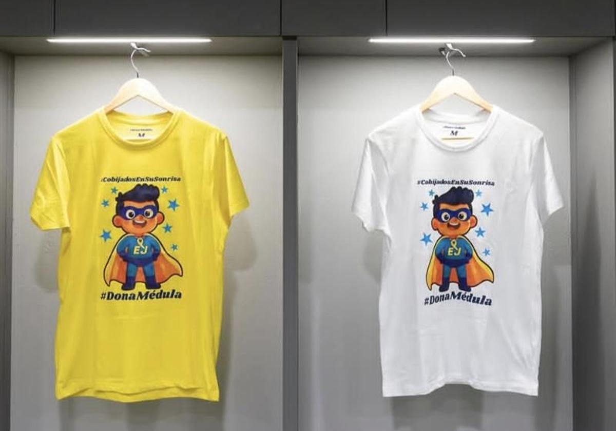 Las camisetas que lucirán los onces iniciales en el derbi del sábado.